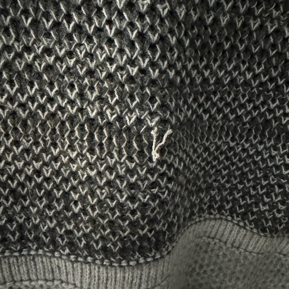 Merokeety Colorblock Sweater - Picture 6 of 7